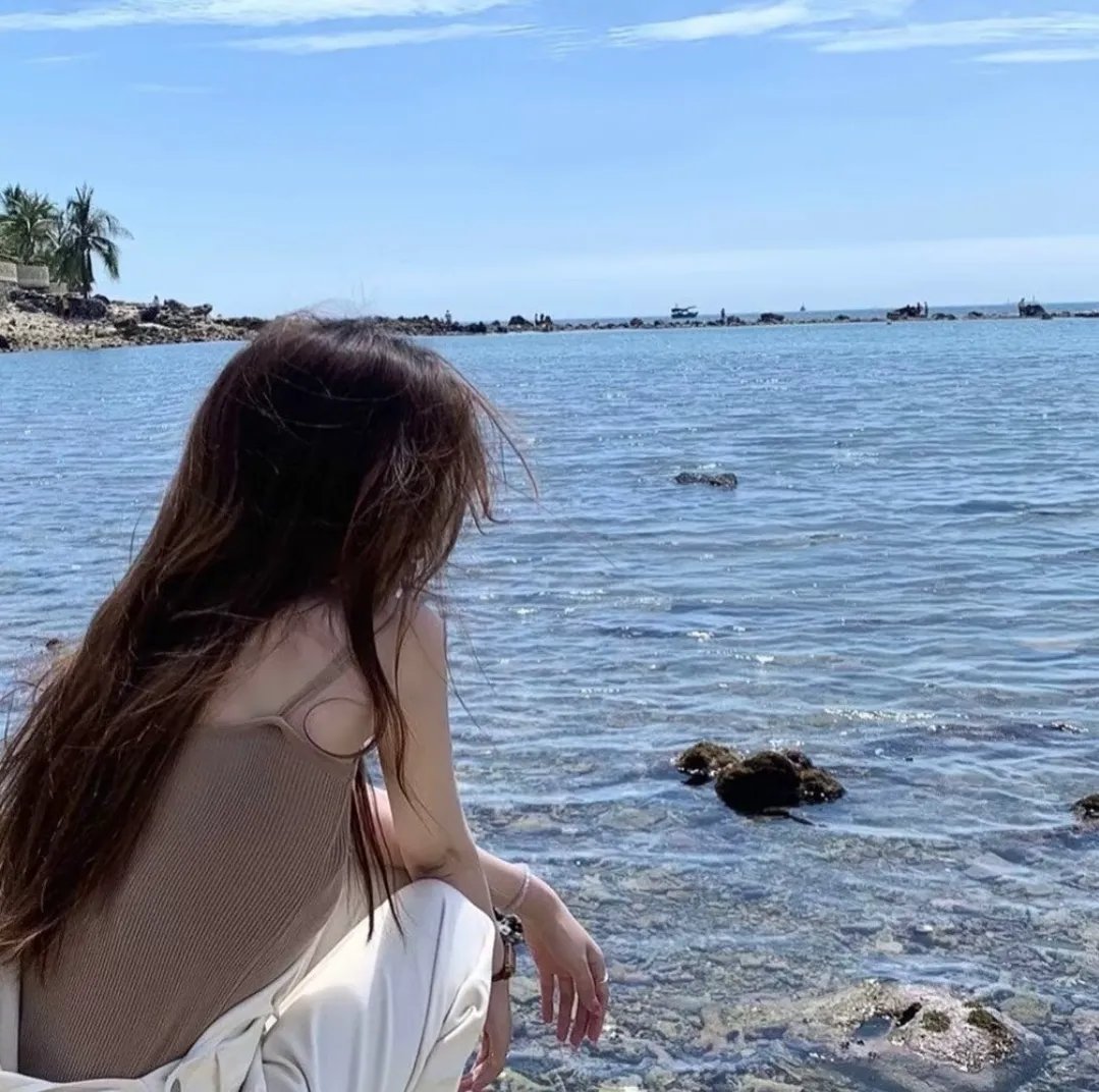 瓶中美人